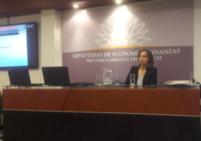 Foto de la Directora General de Comercio Economista Rosa Osimani